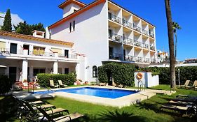 Hotel Arcos De Montemar  3*